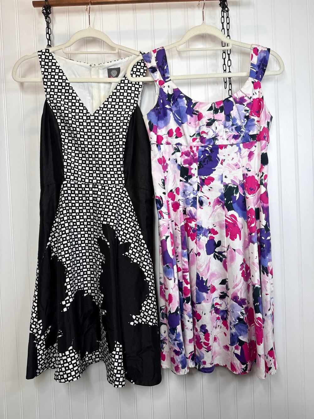 Dressbarn Scoop Neck Floral Mini Dress & Vince Camuto V-Neck Dress Bundle Size 4